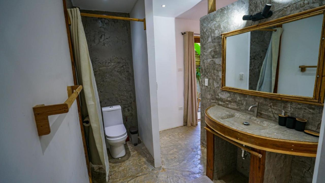 Serenity Hotel El Nido Bagian luar foto